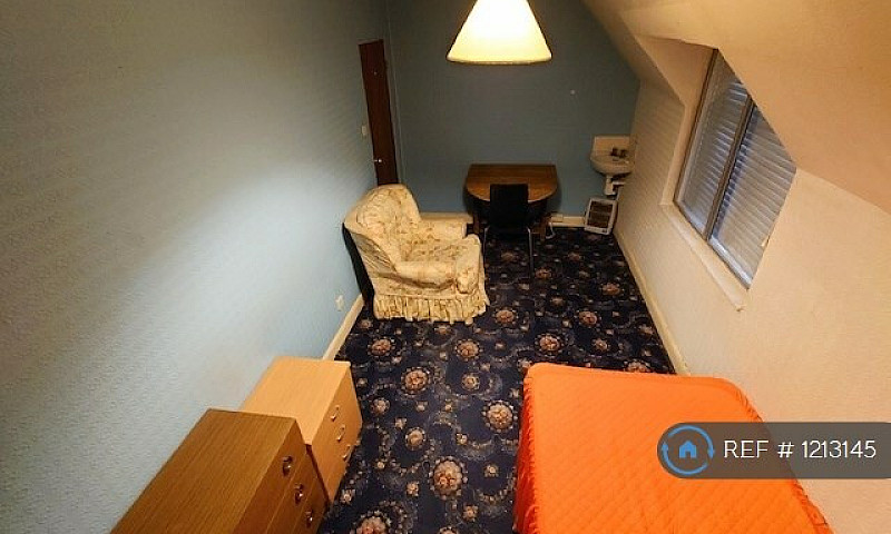 1 Bedroom In Langwit...