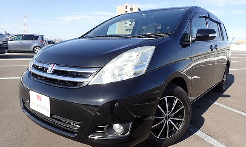 Toyota Isis 7 Seater...