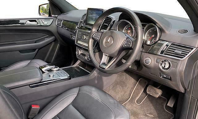 2017 Mercedes-Benz G...
