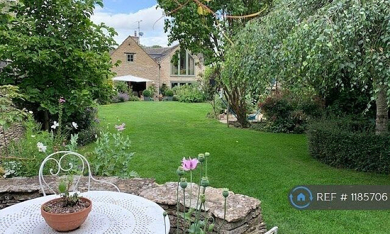 4 Bedroom House In M...