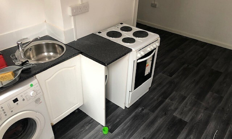 *One Bedroom Stuido ...