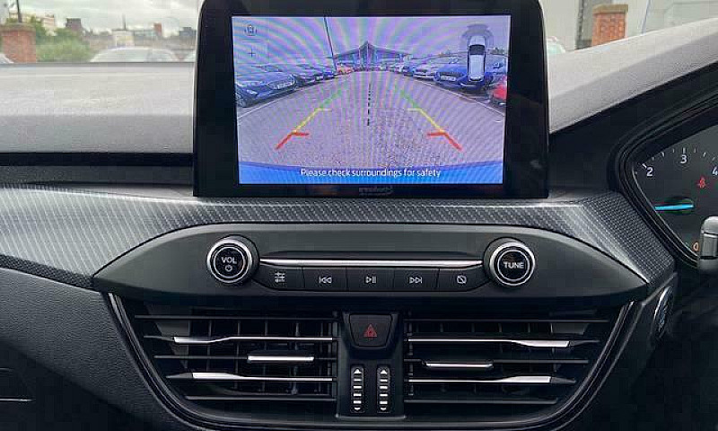 2020 Ford Focus 2.0 ...