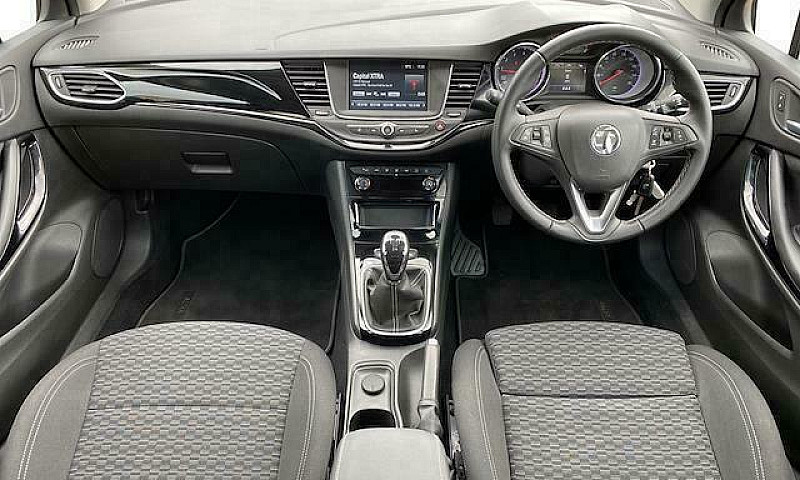 2018 Vauxhall Astra ...