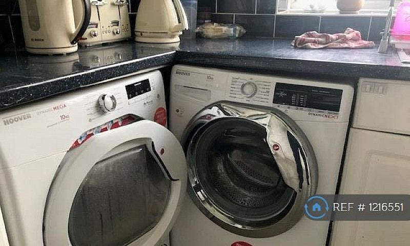1 Bedroom In Acton V...
