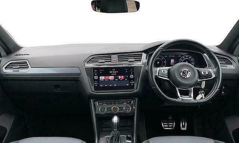 2018 Volkswagen Tigu...