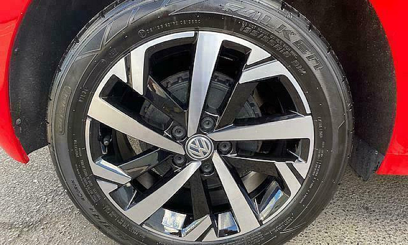2019 Volkswagen Polo...