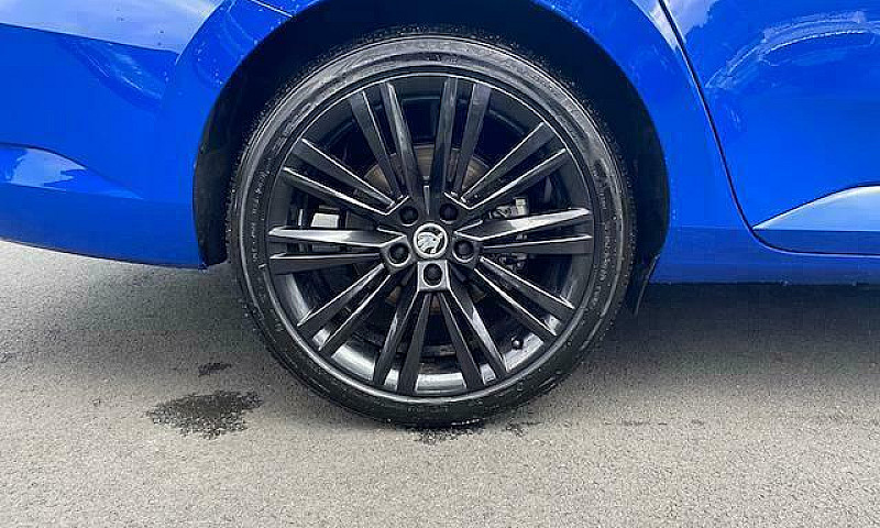 2021 Skoda Superb 1....