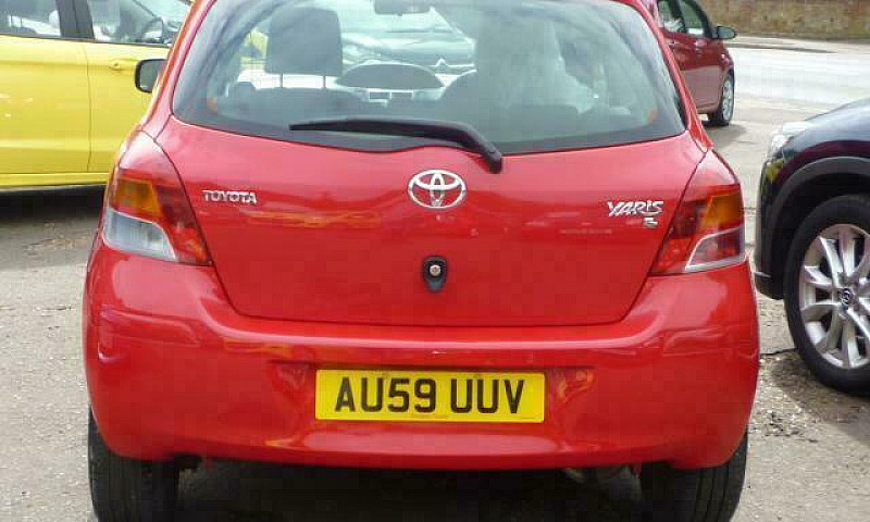 2009 Toyota Yaris 1....