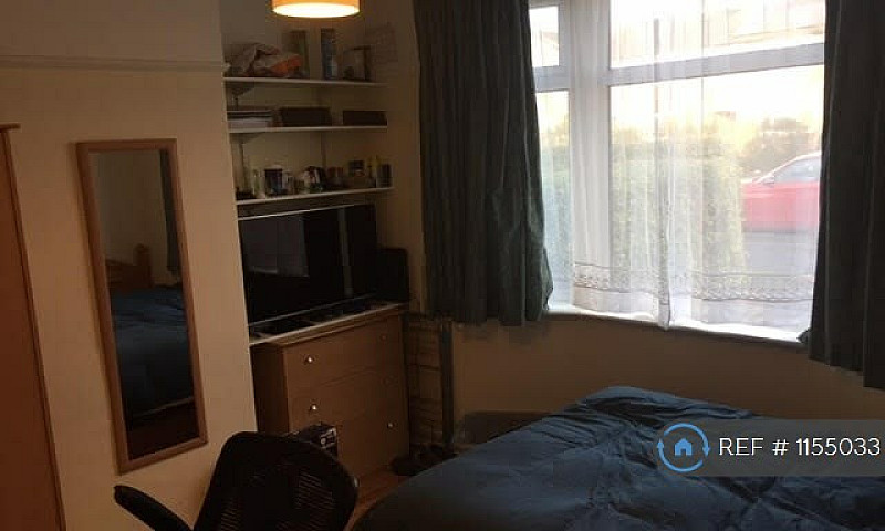 4 Bedroom House In M...