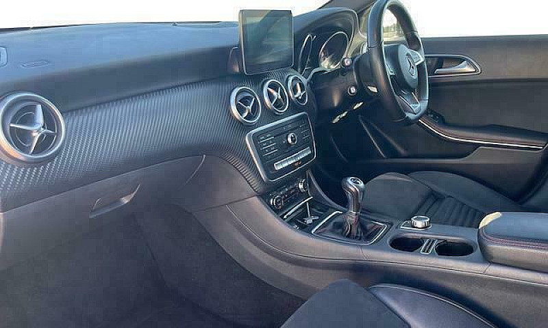 2017 Mercedes-Benz A...