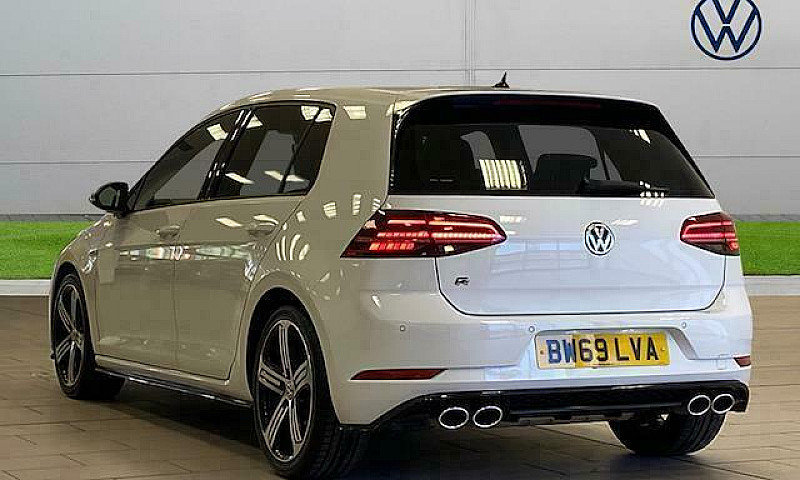 2020 Volkswagen Golf...