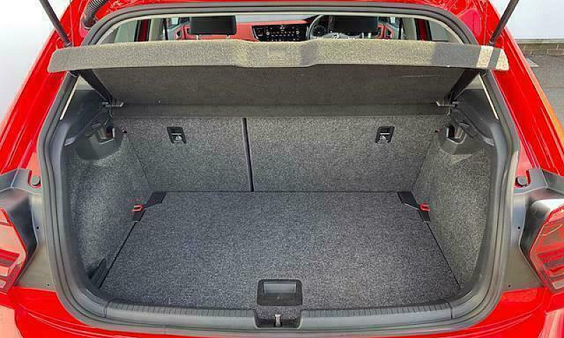 2019 Volkswagen Polo...