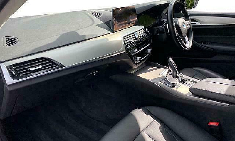 2018 Bmw 5 Series 52...