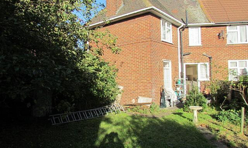 3 Bedroom Semi-Detac...