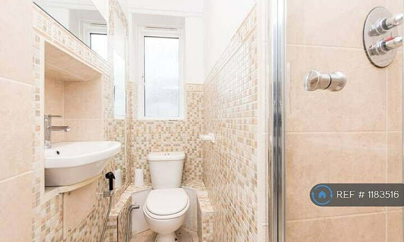 4 Bedroom Flat In Ki...