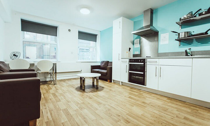 Student Room To Rent...