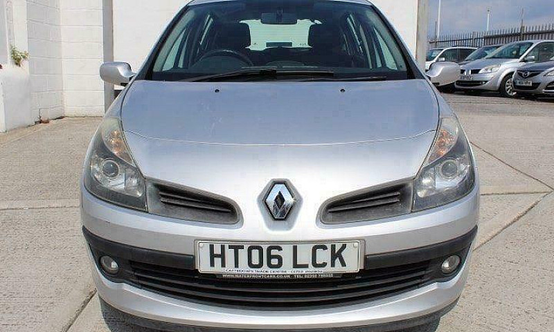 2006 Renault Clio 1....