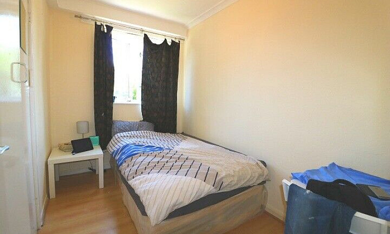Three Bedroom Apartm...