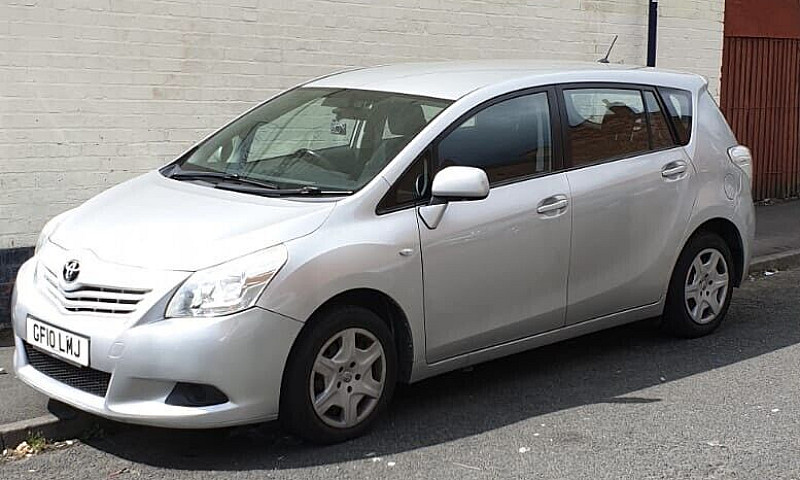  2010 Toyota Verso T...