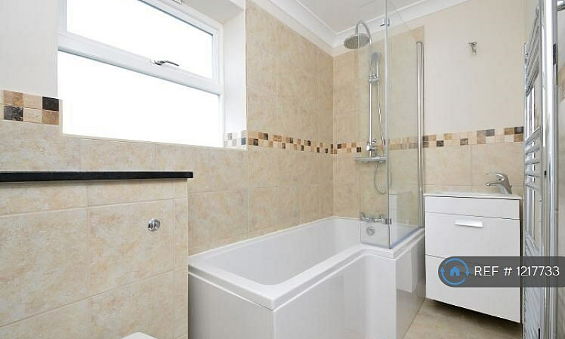 1 Bedroom Flat In D ...