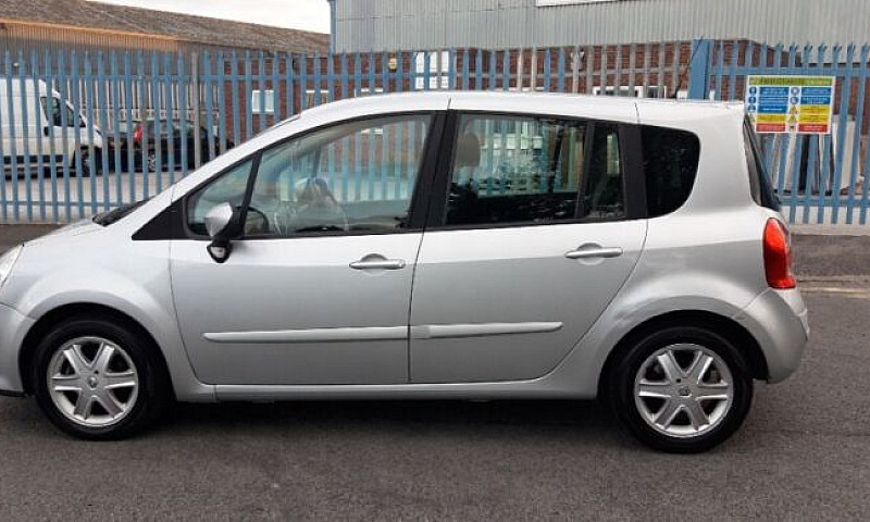Renault, Grand Modus...