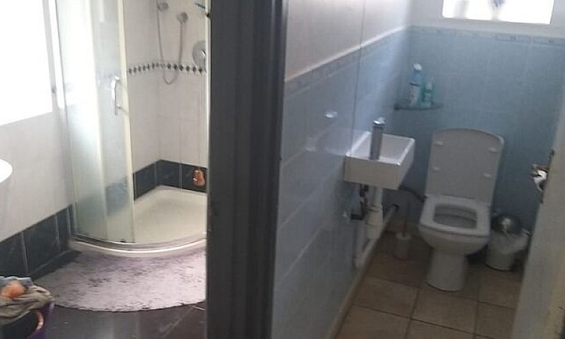 Two Bed Bungalow Wit...