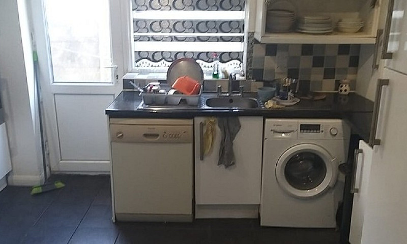 Two Bed Bungalow Wit...