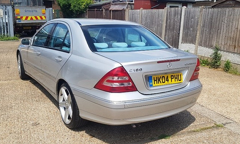 2004 Mercedes Benz C...