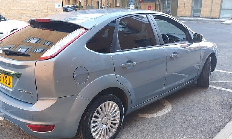 Ford Focus 1.6 Titan...