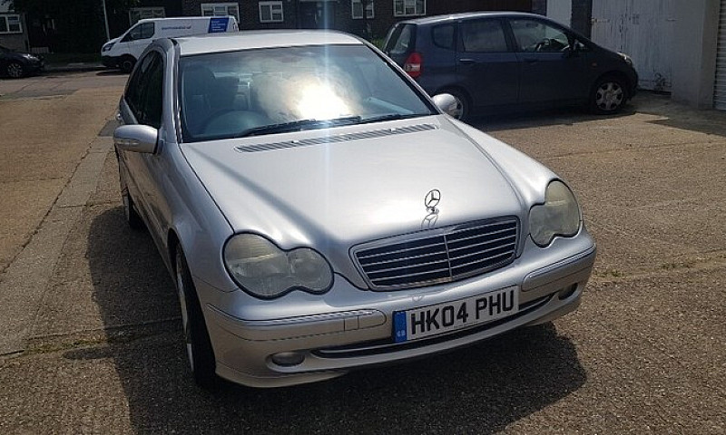 2004 Mercedes Benz C...