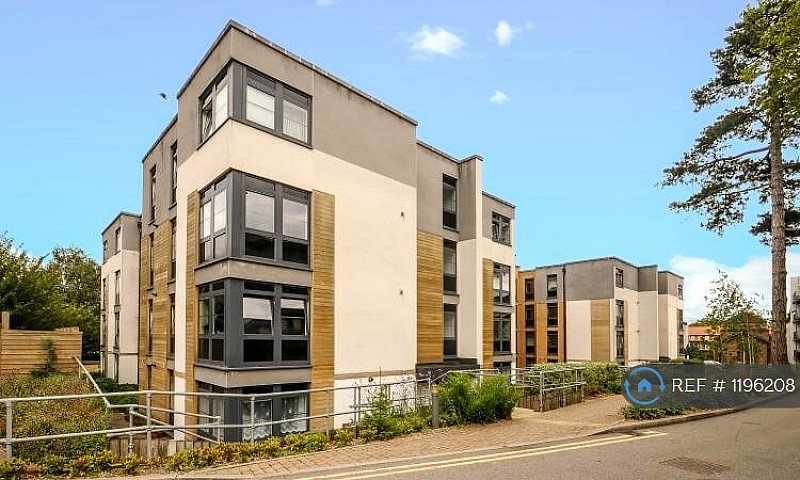 1 Bedroom Flat In Sc...