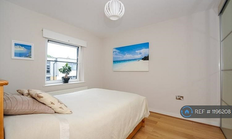 1 Bedroom Flat In Sc...