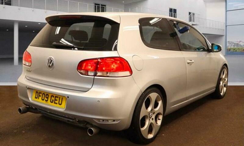 2009 Volkswagen Golf...