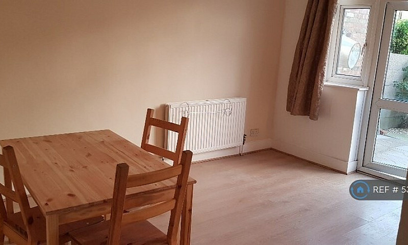 3 Bedroom House In F...