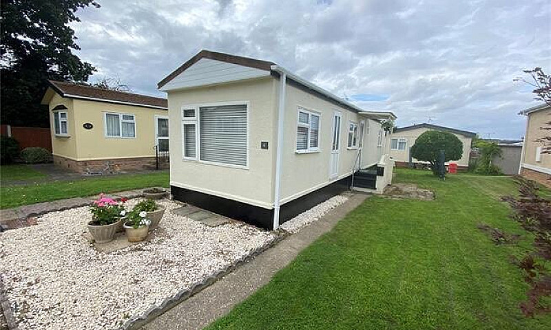 ** Newly Renovated *...