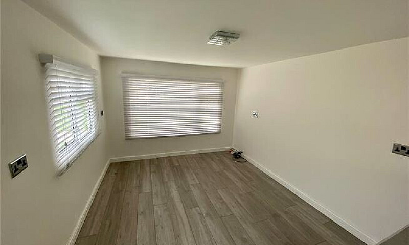 ** Newly Renovated *...