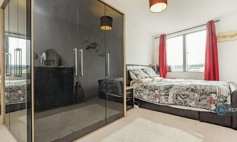 2 Bedroom Flat In Fo...