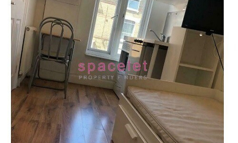 *Move In Quick* Stud...