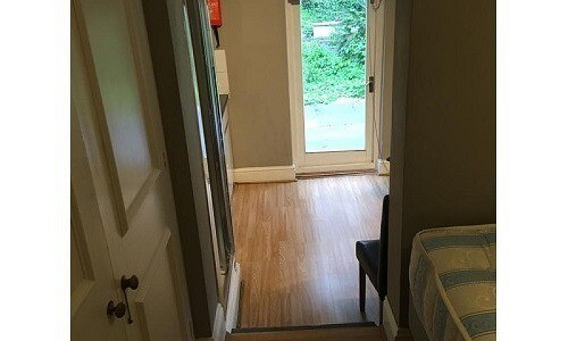 Studio/One Bedroom F...