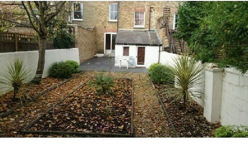 Studio/One Bedroom F...