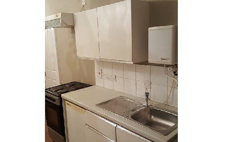 Studio To Rent Glazb...