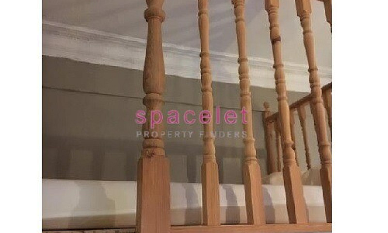 Double Mezzanine Sem...