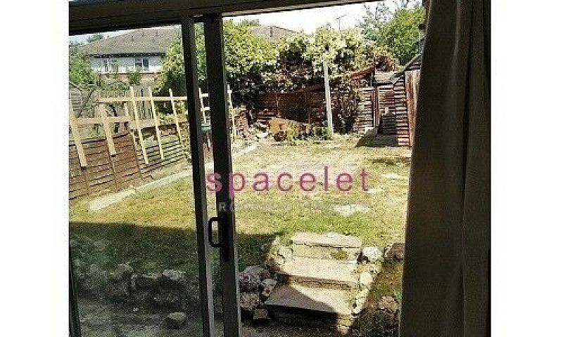 Double Garden Room T...