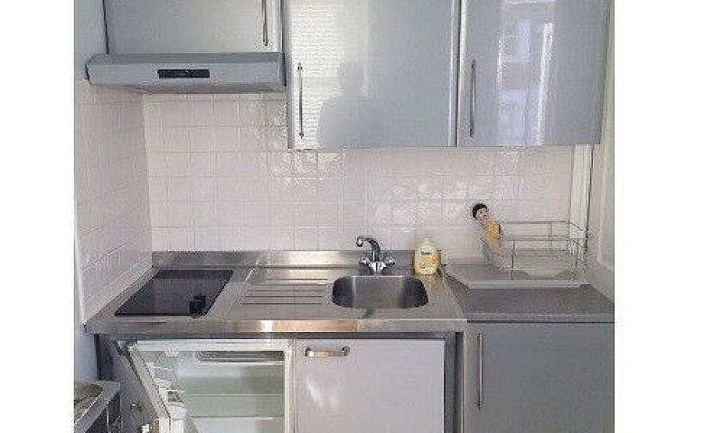 Studio To Rent Stanl...