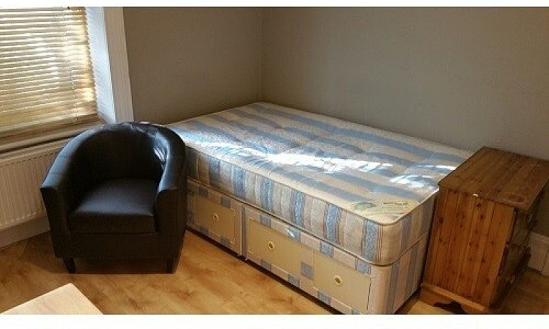 *Move In Quick* Semi...