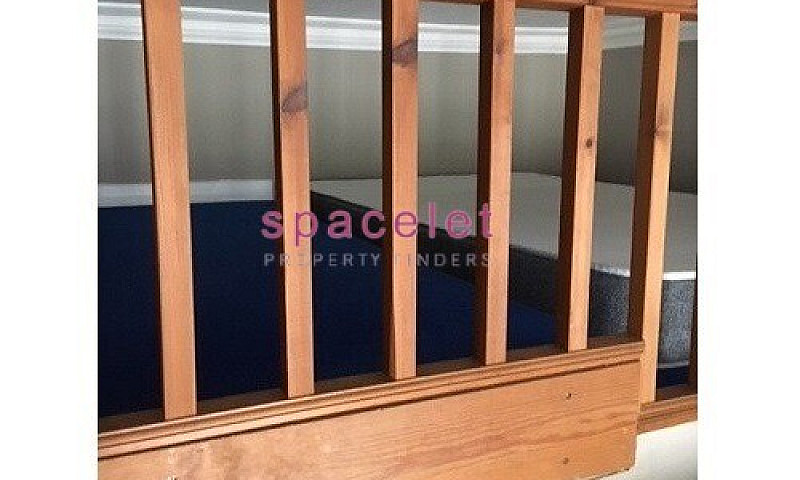 Studio To Rent St St...