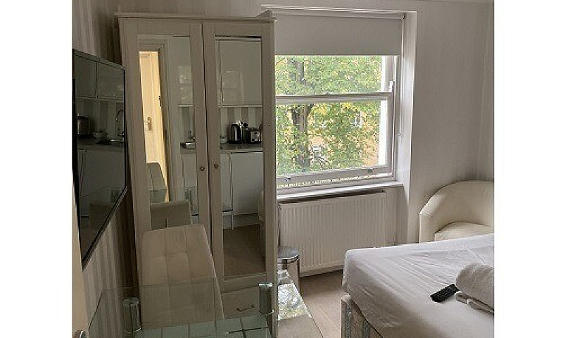  Semi-Studio To Rent...