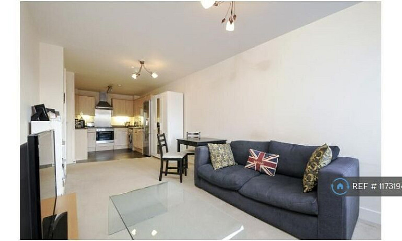 1 Bedroom Flat In Cl...
