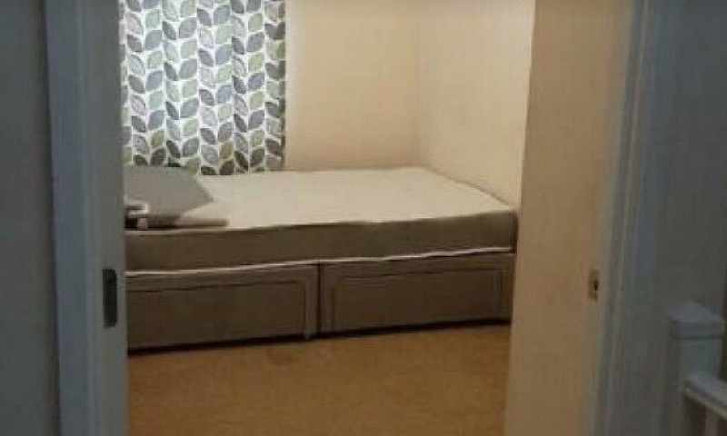 Double Room To Rent ...
