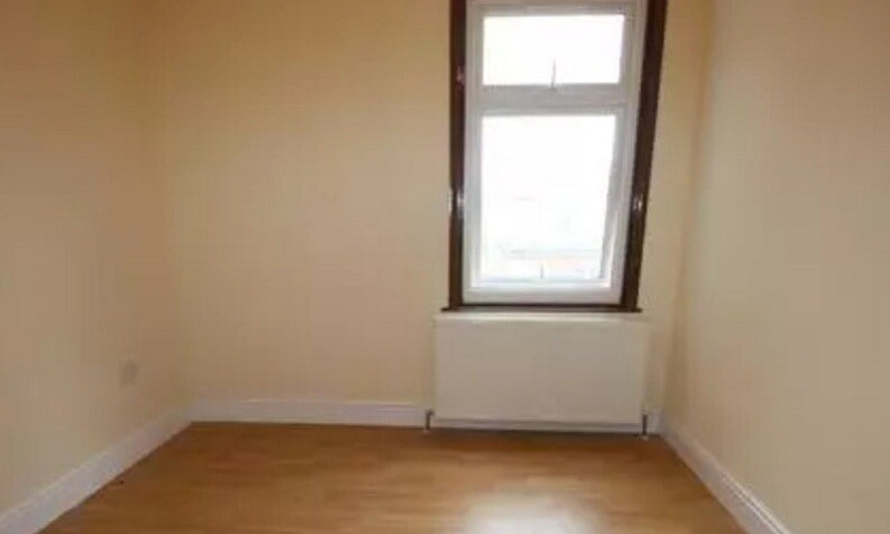 First Floor 2 Bedroo...